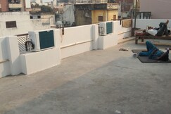 Aashray Home Stay and Guest House