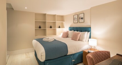 Fitzrovia - Charlotte Viridian Apartment Room Type - 2 Bedroom 1 Bathroom Apartment with Kitchenette Fitzrovia - Charlotte Viridian Apartment Room Type - 2 Bedroom 1 Bathroom Apartment with Kitchenette