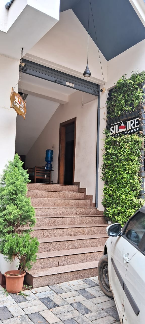 SILAIRE GUEST HOUSE - Tap to explore photos