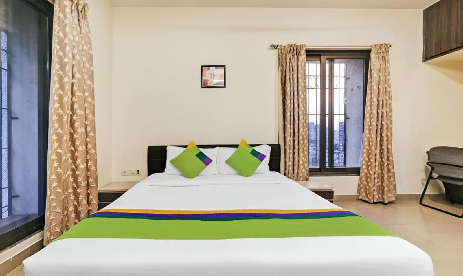 Mumbai Corporate Apartment - Corporate rooms in BKC - Tap to explore photos