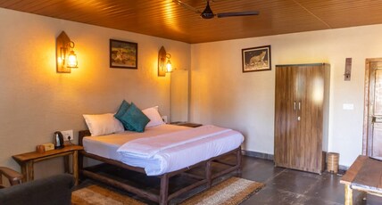 Monkey Resort Room Type - Deluxe AC