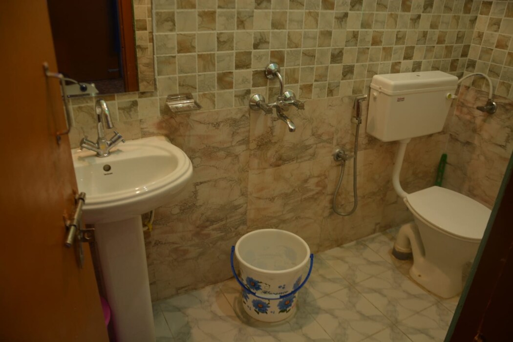 Shubham Home Stay - Tap to explore photos