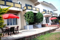 Mahabaleshwar waterfall view villa