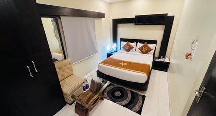 HOTEL FIVE STAR INN Room Type - Deluxe Room