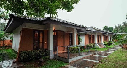 Misty Grove, Nadugani (30 kms from Masinagudi) Room Type - Luxury room
