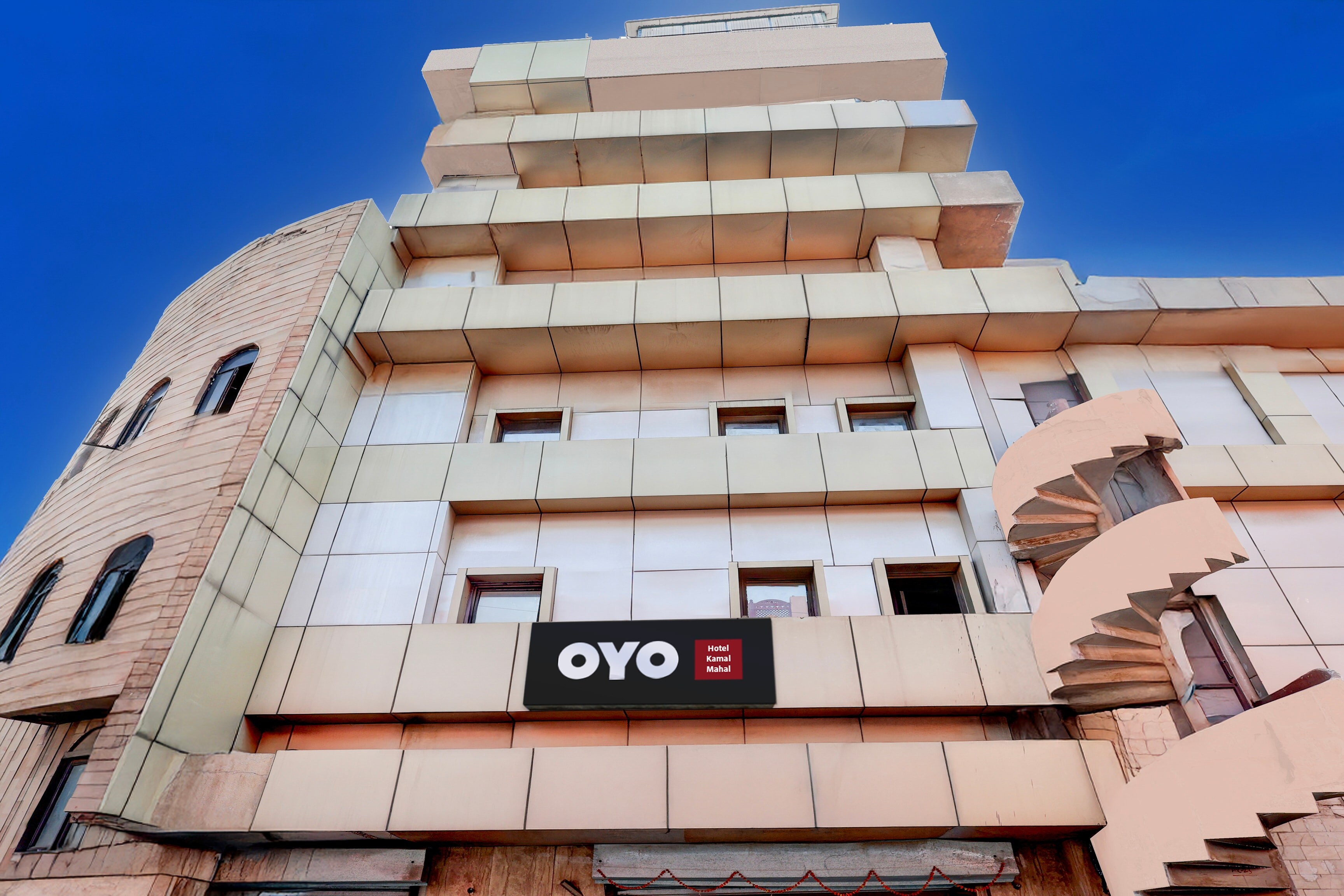 Super Hotel O Kamal Mahal - Tap to explore photos