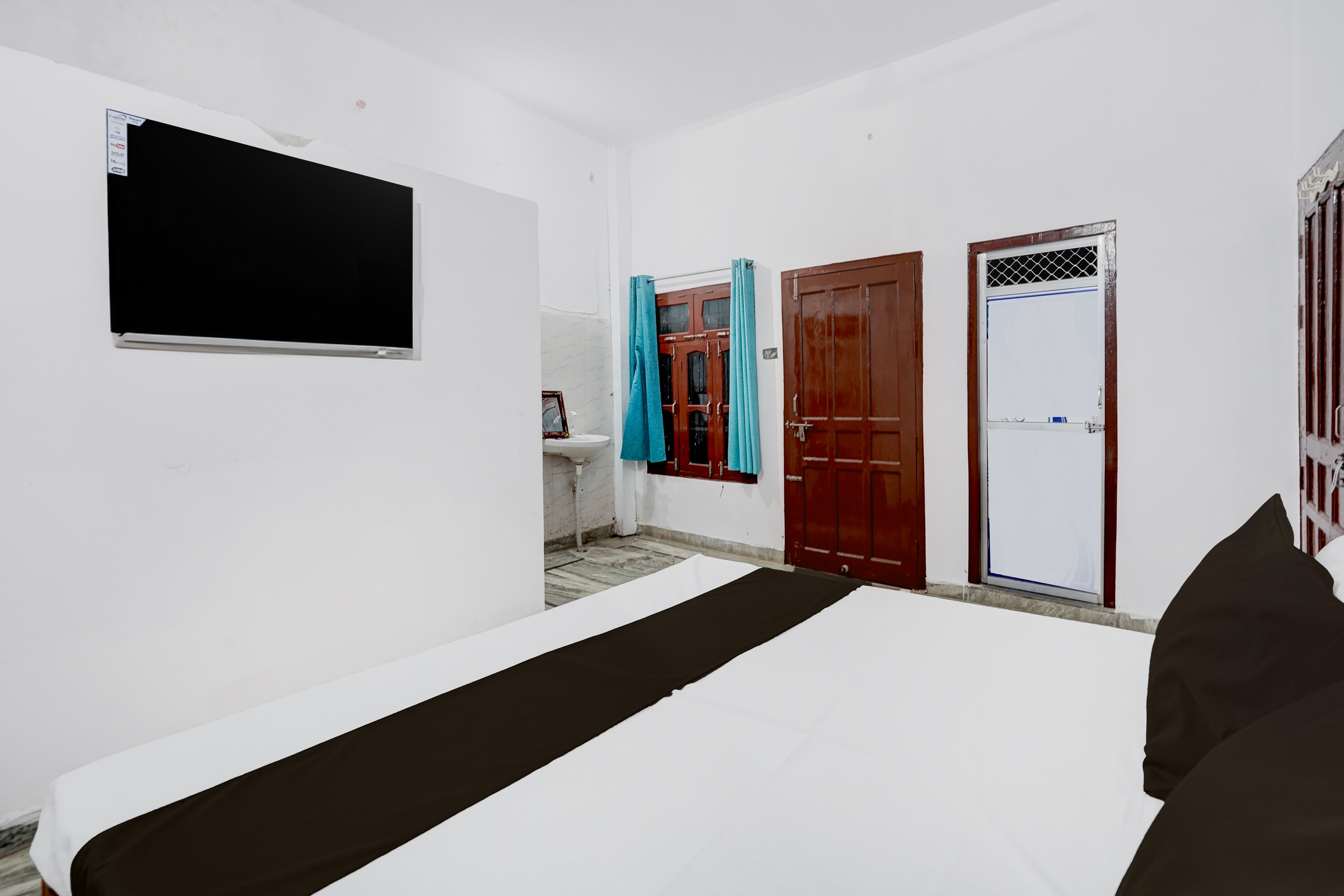SPOT ON Shree Ram Hotel - Tap to explore photos