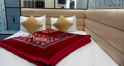 Hotel Relax Inn Room Type - Deluxe Room