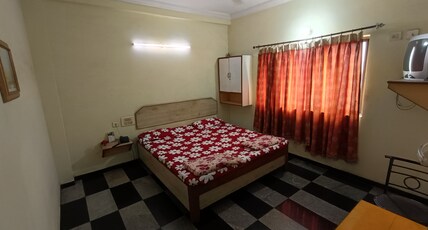 NEW HOTEL JANKI Room Type - Non AC Deluxe NEW HOTEL JANKI Room Type - Non AC Deluxe