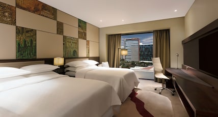 SHERATON GRAND BENGALURU WHITEFIELD HOTEL & CONVENTION CENTRE Room Type - Sheraton Club Twin Lounge Access with Bathtub SHERATON GRAND BENGALURU WHITEFIELD HOTEL & CONVENTION CENTRE Room Type - Sheraton Club Twin Lounge Access with Bathtub