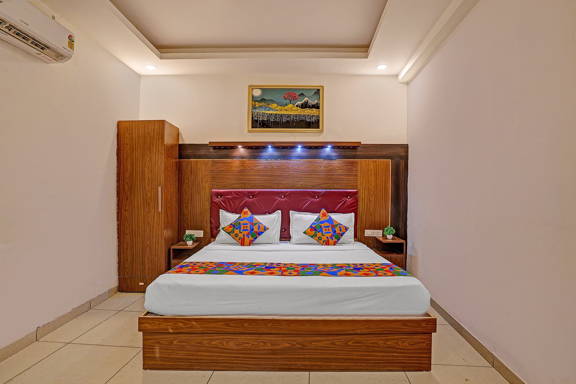 FabHotel Satya - Tap to explore photos