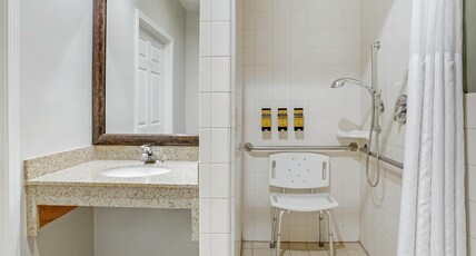 Best Western Plus Dixon Davis Room Type - Accessible - Suite Queen Bed, Mobility Accessible, Communication Assistance, Roll In Shower, Kitchen Best Western Plus Dixon Davis Room Type - Accessible - Suite Queen Bed, Mobility Accessible, Communication Assistance, Roll In Shower, Kitchen