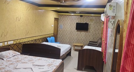Sri Ramathirivathi hotel  Inn Room Type - Bedroom 7