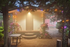 Edenwood Retreats Madhama Mudhouse