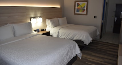 Holiday Inn Express Hotel & Suites McPherson Room Type - 2 Queen Beds Standard