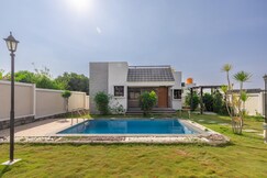 JhilMil Pool Villa by StayJade|2BHK|Pool|Lawn|
