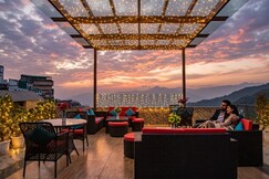 Hotel Shivraj Mussoorie(In- house Parking)