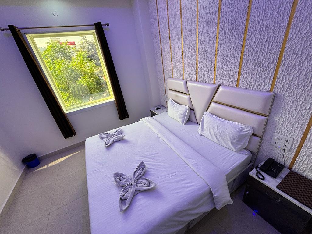Hotel Mahi Ganga Heritage by Lawrence Hotels - Tap to explore photos