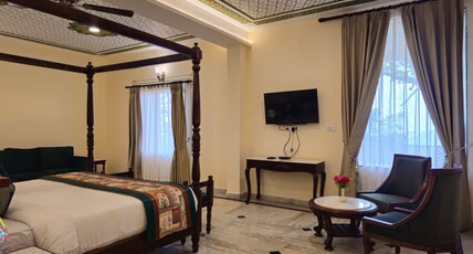 The Kumbha Bagh Room Type - Maharaja Suite With Jacuzzi
