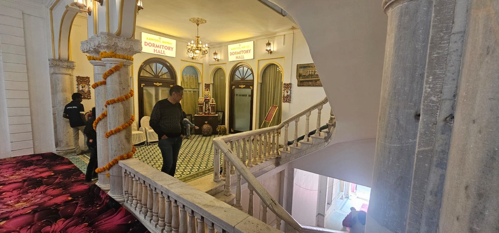 AANCHAL MAHAL DORMITORY &ROOMS - Tap to explore photos