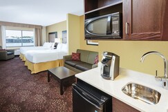 Holiday Inn Express & Suites Sandusky, an Ihg Hotel