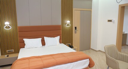 Pruthvi Executive Room Type - Luxurious Room