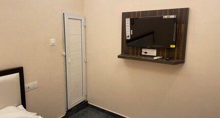 India Hotel and Restaurant Room Type - Deluxe Double Bed AC