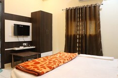 Yash Hotel and Restaurant