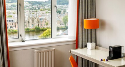Mercure Inverness Hotel Room Type - Classic Room with 1 double bed, River side