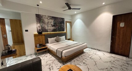 Monarch Montvert Rabale Room Type - Premium Deluxe Room