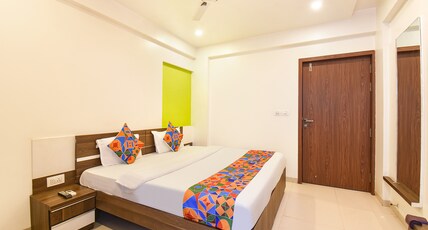 FabHotel The Upper Room Room Type - Deluxe Room