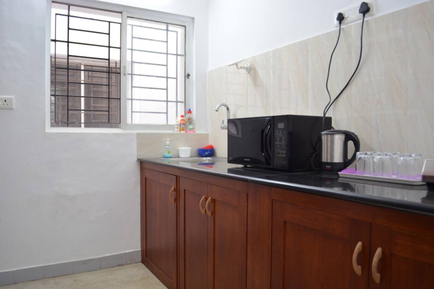 Peaceful Pondy Homestay - Tap to explore photos