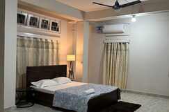 Loya Homestay