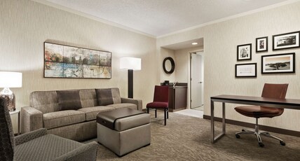 Embassy Suites Chicago - North Shore/Deerfield Room Type - 2 DBLS PREMIUM STE NOSMOK