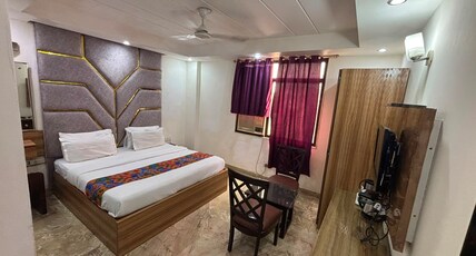 Hotel Jeniffer Inn Room Type - Deluxe Room with WiFi