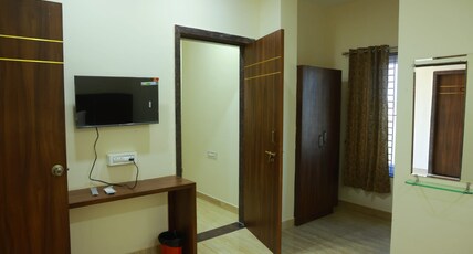 Hotel Swagath Grand Room Type - Delux Room