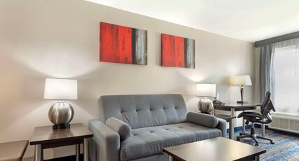 Best Western Plus Fairfield Hotel Room Type - Suite-2 Queen Beds, Non-Smoking, Refrigerator, Wi-Fi, Full Breakfast