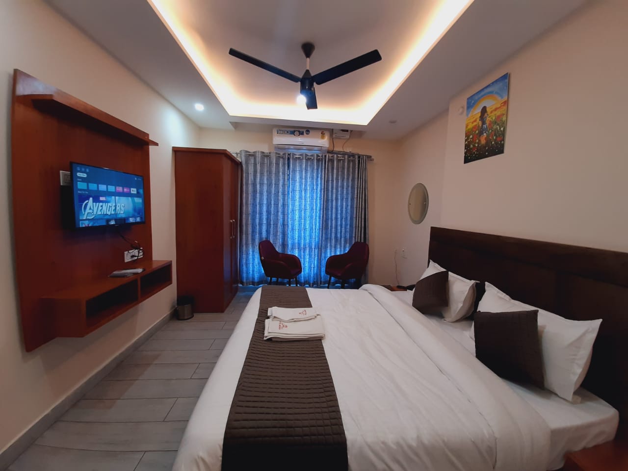 HOTEL HIYAAN - Tap to explore photos