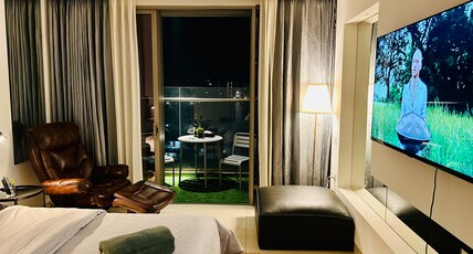 Luxe Studio, iSmart Massage Bed @ Vohra Mansion Room Type - Luxe Studio, iSmart Massage Bed @ Vohra Mansion