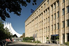 The Posthouse Berlin Leonardo Limited Edition