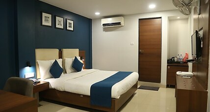 Aboo's Hotel Concord Galaxy Room Type - Deluxe King Room