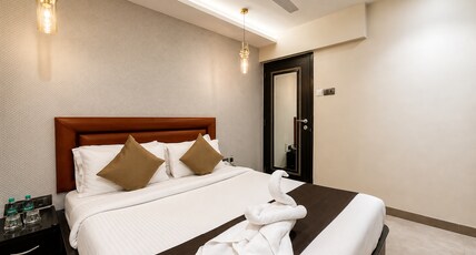 Gulf Hotel Mumbai - The Boutique Hotel Colaba Mumbai Room Type - Super Deluxe Dbl with Window