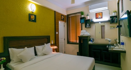 Blue Bell Airport Hotel Room Type - Standard Double Non AC Room Blue Bell Airport Hotel Room Type - Standard Double Non AC Room