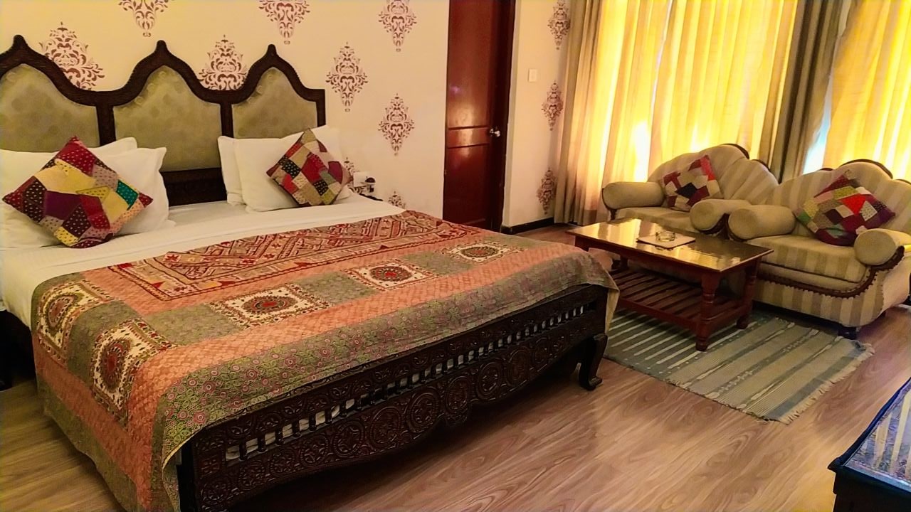 Palanpur Palace - Tap to explore photos