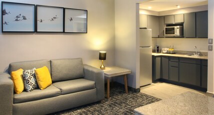 COSUITES SALTILLO HOTEL, an IHG hotel Room Type - 1 Bedroom Suite 2 Double Beds