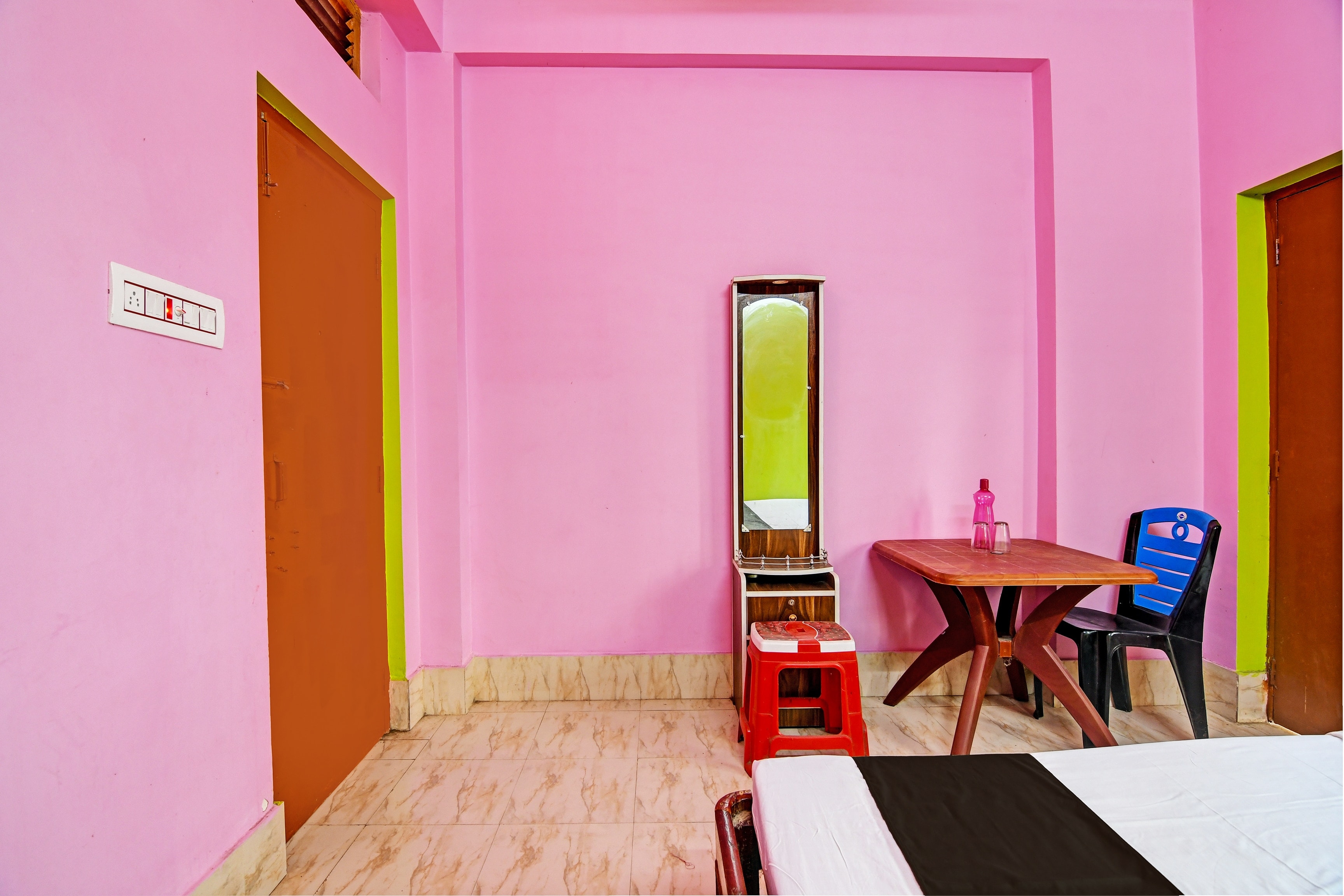 Hotel O Sonamoni - Tap to explore photos