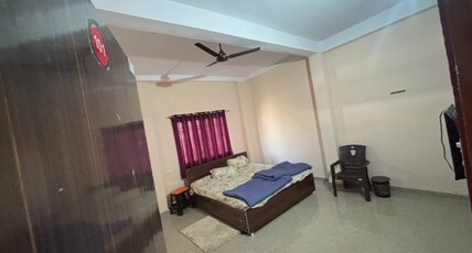Maruti Guest House Room Type - Bedroom 8