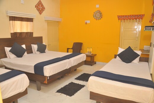 Chitrakut Bunglows | Rooms & Caretaker
