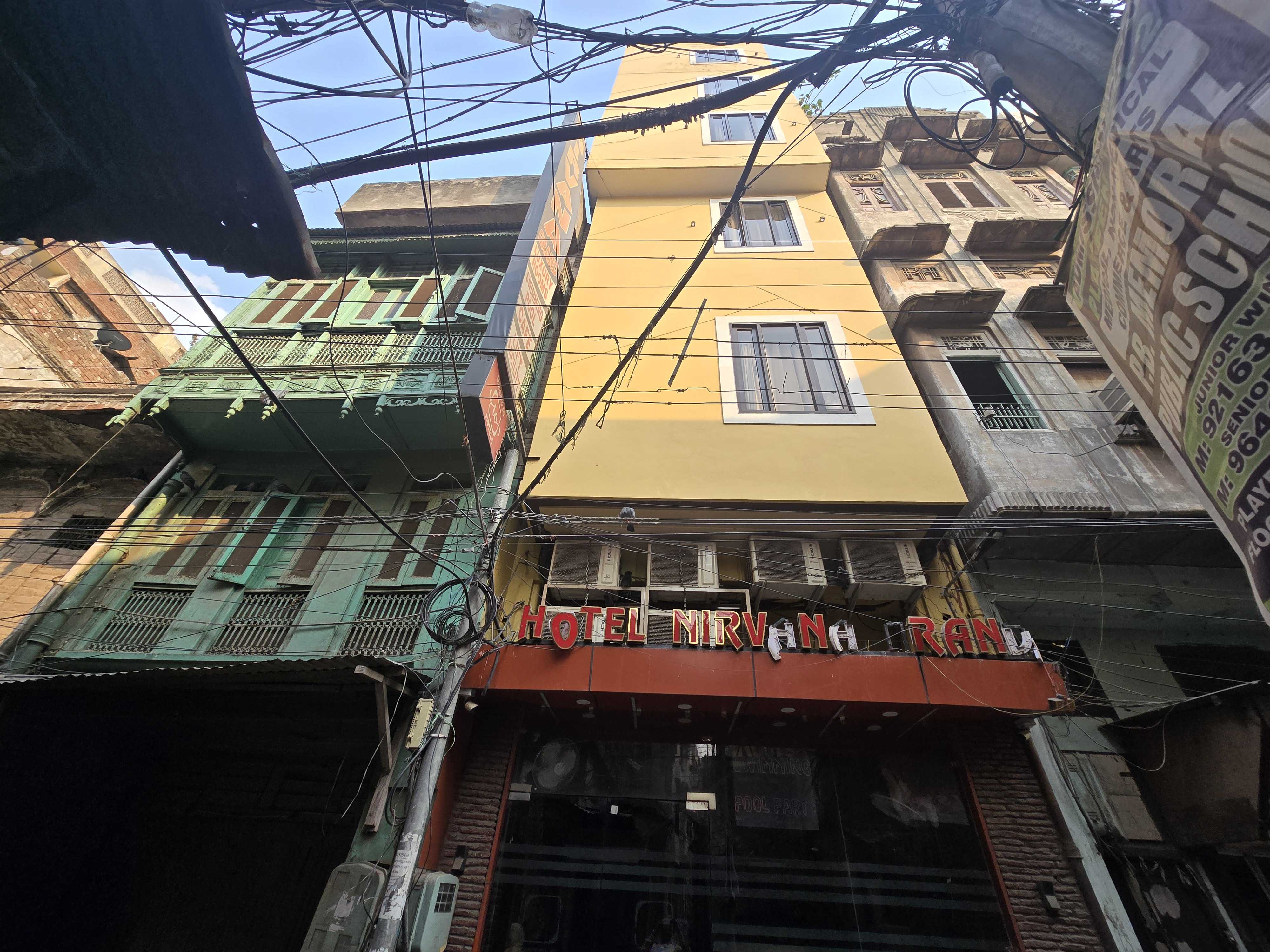 Townhouse Swarn Mandir Formerly Nirvana Grand - Tap to explore photos