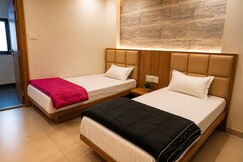 HOTEL MIDTOWN AC AND NON AC ROOMS